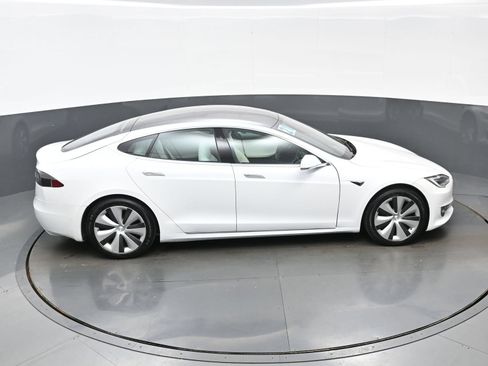 Used 2021 Tesla Model S Long Range AWD/4WD image 43
