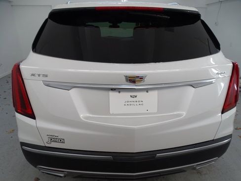 Used 2021 Cadillac XT5 Premium Luxury w/ LPO, Floor Liner Package image 22