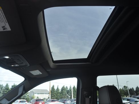 Used 2023 GMC Sierra 1500 Denali AWD/4WD image 17