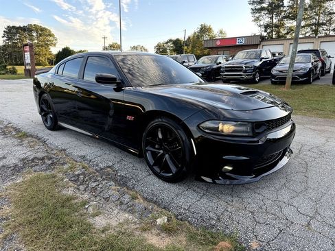 Used 2019 Dodge Charger Scat Pack image 7