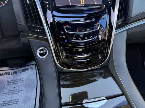 Used 2017 Cadillac Escalade Platinum AWD/4WD image 32