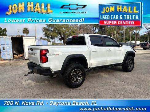 Used 2025 Chevrolet Colorado ZR2 w/ Technology Package image 14
