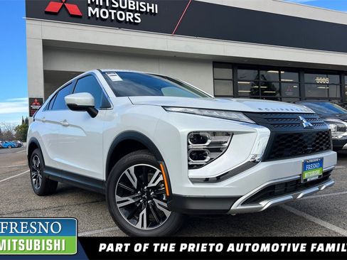 New 2025 Mitsubishi Eclipse Cross SE image 1