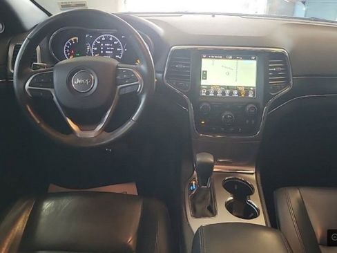 Used 2018 Jeep Grand Cherokee Limited w/ Trailer Tow Group IV image 6