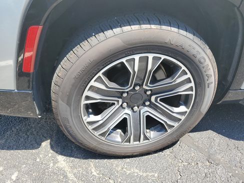 Used 2022 Jeep Wagoneer Series III image 7