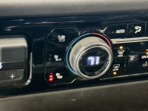 Used 2024 Chevrolet Silverado 2500 High Country image 24