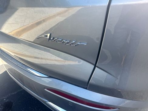 Used 2023 Buick Enclave Avenir w/ Avenir Technology Package AWD/4WD image 5
