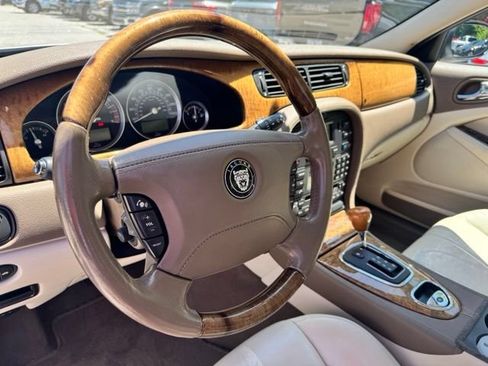 Used 2006 Jaguar S-TYPE 3.0 RWD image 16