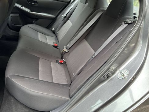 Used 2025 Nissan Sentra SV FWD image 37