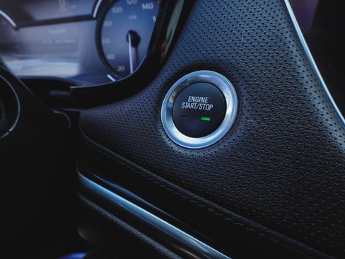 Used 2024 Cadillac XT6 Luxury image 21