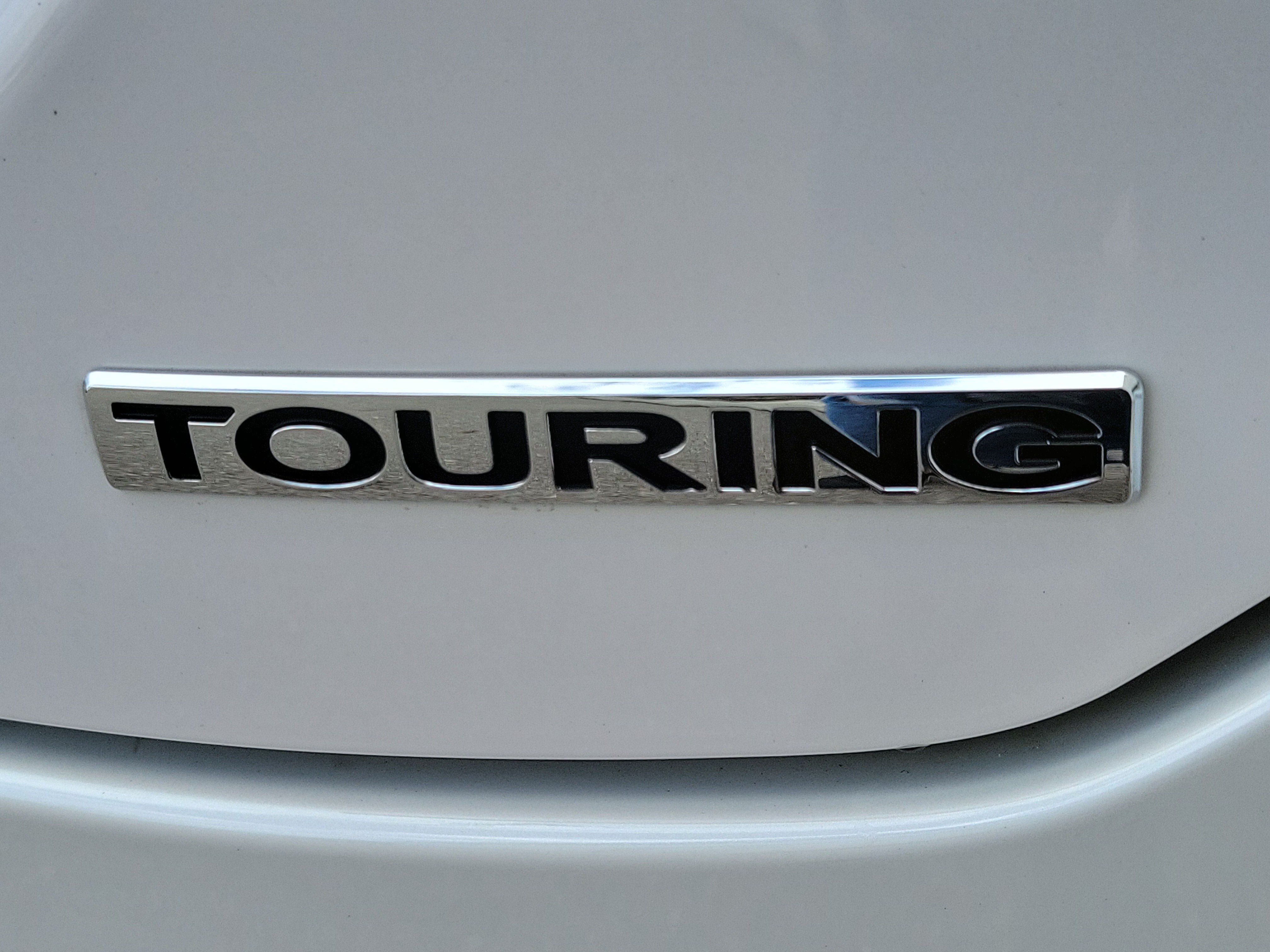 Used 2025 Honda Pilot Touring image 7