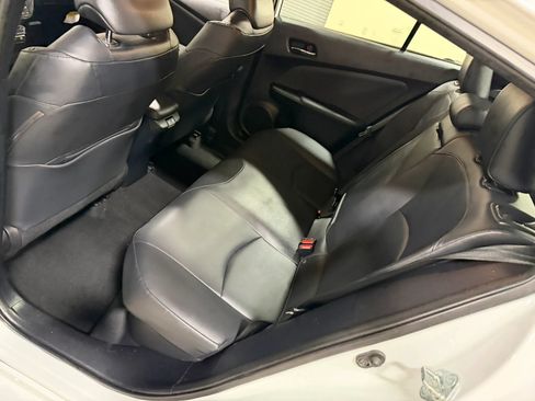 Used 2022 Toyota Prius XLE AWD/4WD image 37