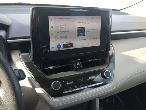 Used 2023 Toyota Corolla Cross L image 11