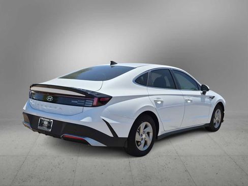 New 2026 Hyundai Sonata SE FWD image 8