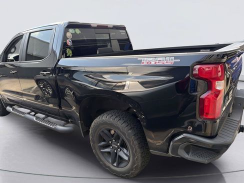 Used 2019 Chevrolet Silverado 1500 LT Trail Boss AWD/4WD image 4