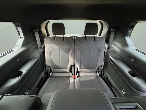 New 2025 Jeep Grand Cherokee L Laredo w/ Luxury Tech Group I AWD/4WD image 13