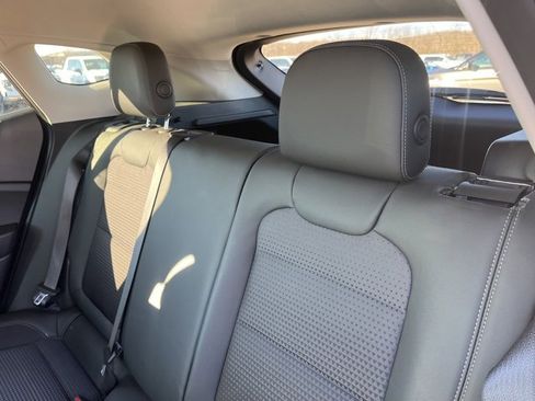 Used 2024 Chevrolet Trax LT image 35