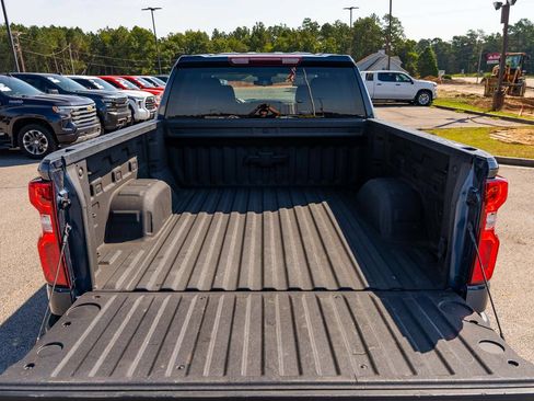 Used 2023 Chevrolet Silverado 1500 RST AWD/4WD image 15