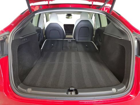 Used 2023 Tesla Model Y 2WD image 23