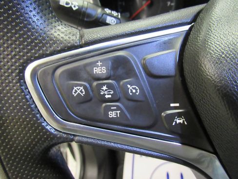 Used 2021 Chevrolet Equinox LS w/ LS Convenience Package image 33