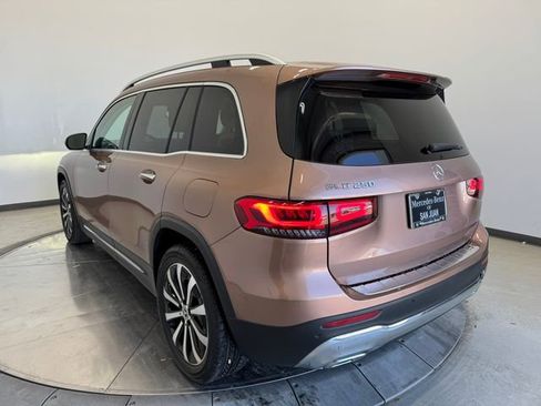 Used 2023 Mercedes-Benz GLB 250 image 8