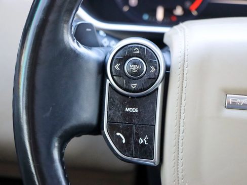 Used 2015 Land Rover Range Rover HSE image 29