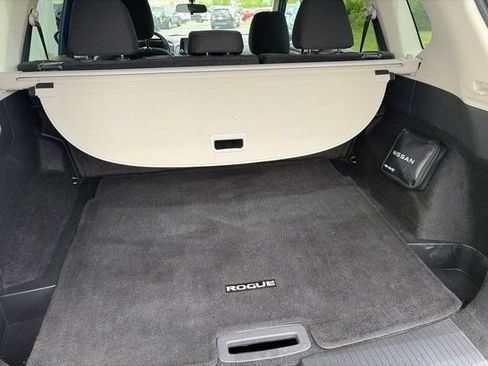 Used 2023 Nissan Rogue S FWD image 32