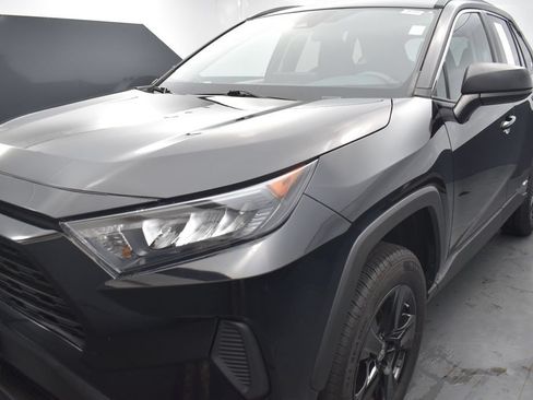 Used 2022 Toyota RAV4 LE AWD/4WD image 32