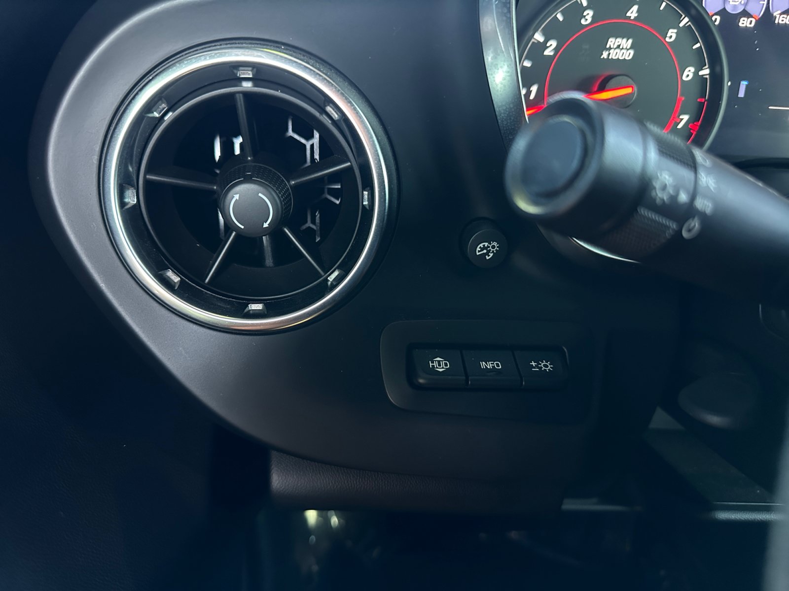 Used 2021 Chevrolet Camaro SS RWD image 17