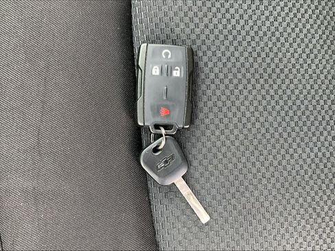 Used 2017 Chevrolet Colorado LT w/ LT Convenience Package RWD image 15