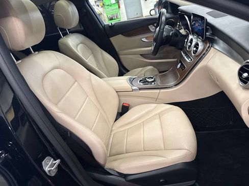 Used 2021 Mercedes-Benz C 300 4MATIC Sedan image 28