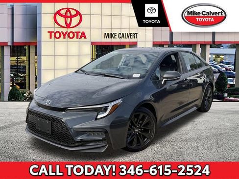 Used 2025 Toyota Corolla XSE image 1