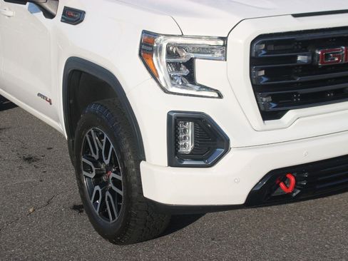 Used 2021 GMC Sierra 1500 AT4 w/ AT4 Value Package AWD/4WD image 9