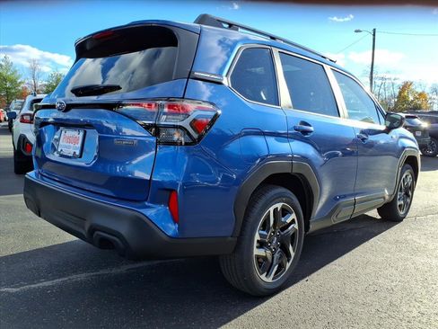 New 2025 Subaru Forester Premium image 4