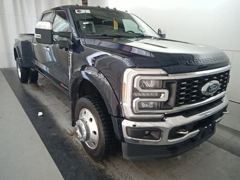 Used 2023 Ford F450 King Ranch w/ Chrome Package AWD/4WD image 2