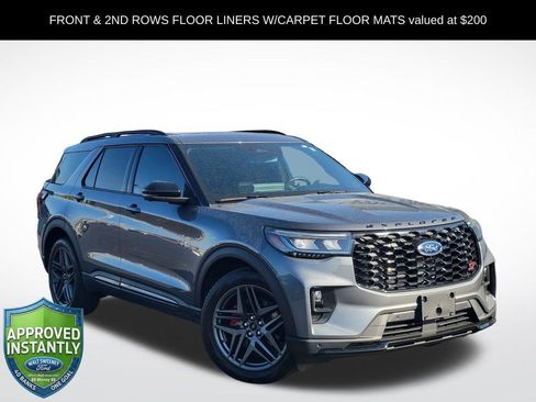 Used 2025 Ford Explorer ST AWD/4WD image 1