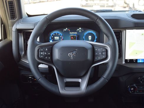New 2026 Ford Bronco Outer Banks AWD/4WD image 8
