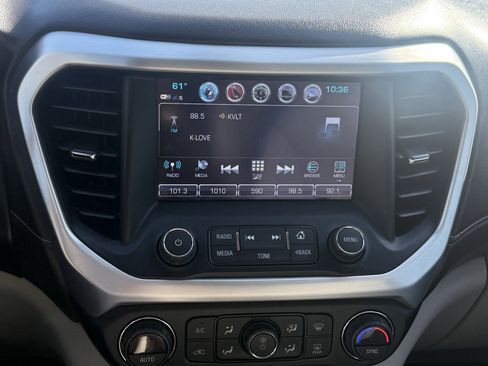 Used 2019 GMC Acadia SLT image 30