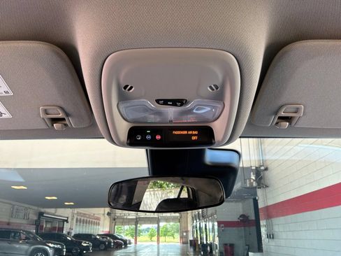 Used 2025 Buick Encore GX Preferred FWD image 14