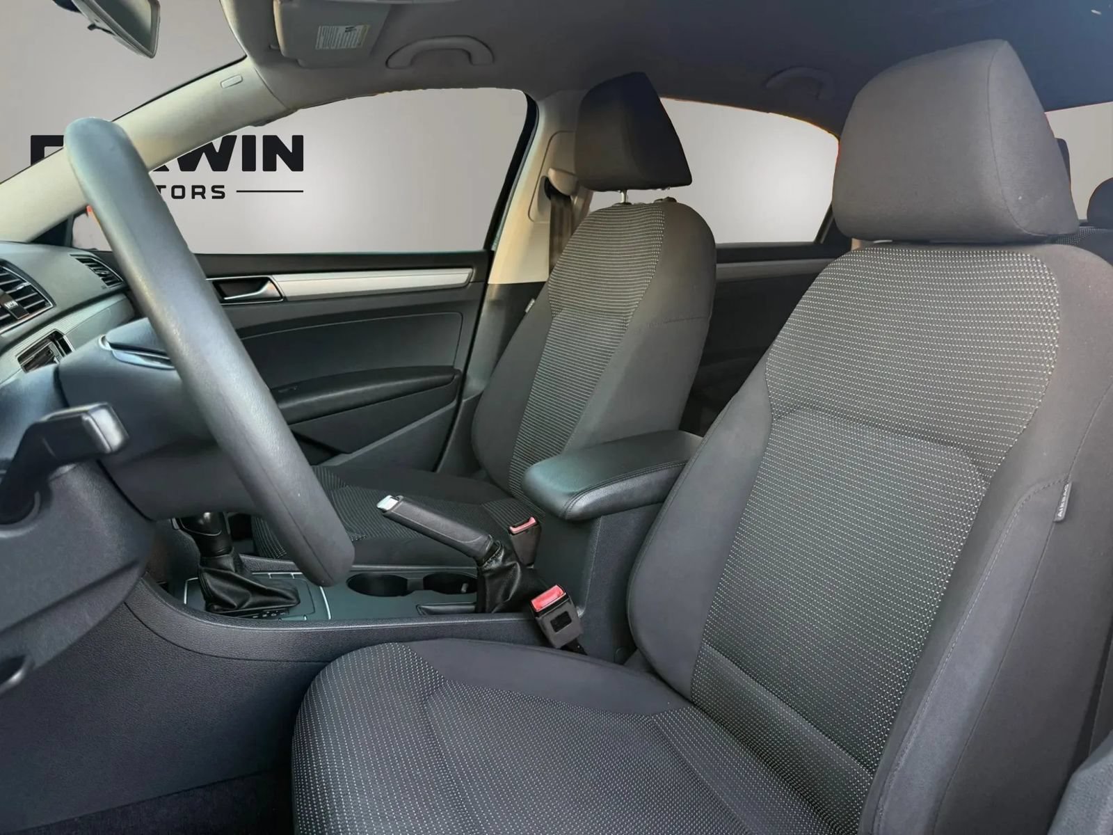 Used 2018 Volkswagen Passat 2.0T S FWD image 12