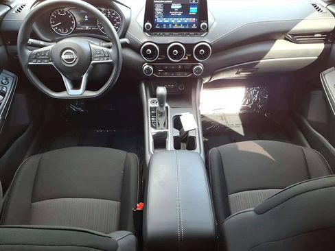 Used 2024 Nissan Sentra SV image 10