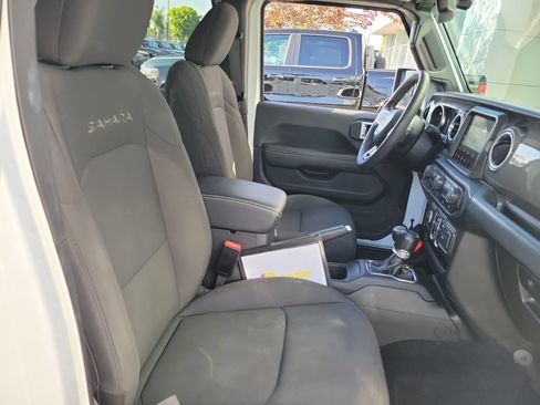 Certified 2023 Jeep Wrangler Unlimited Sahara AWD/4WD image 19