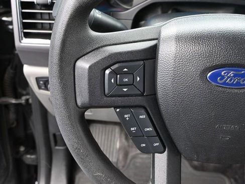 Used 2015 Ford F150 XLT AWD/4WD image 26