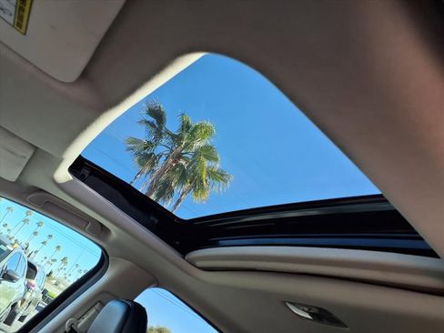 Used 2020 Honda HR-V Touring image 3