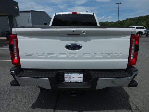 New 2025 Ford F250 Lariat w/ Chrome Package image 4