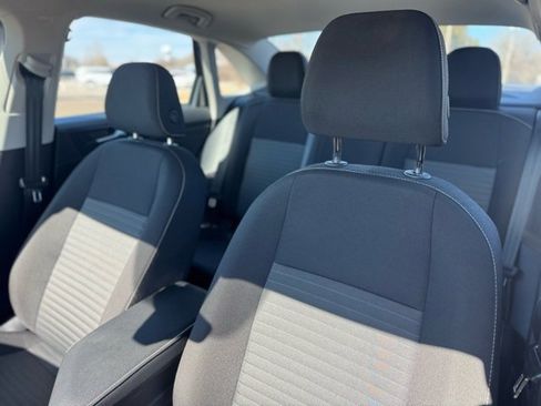 Used 2025 Volkswagen Jetta S image 9