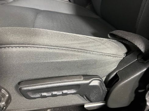 Used 2021 Jeep Wrangler Unlimited Sport image 24