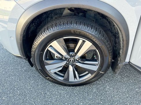 Used 2023 Nissan Rogue SL w/ SL Premium Package image 29