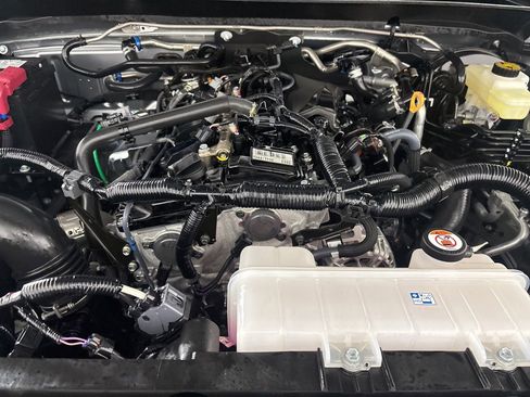 Used 2025 Toyota Tacoma SR5 image 30