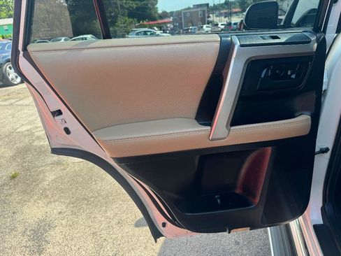 Used 2013 Toyota 4Runner Limited AWD/4WD image 25